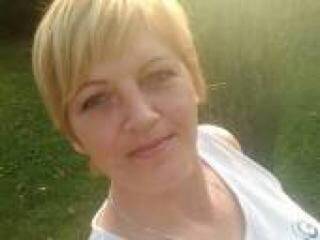 Erotikus videocsevegés lionessli