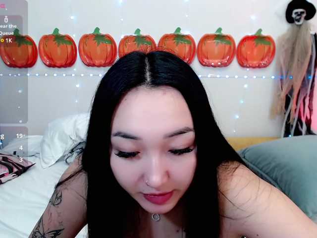 Fényképek Lioriio Sweet Asian Hentay Girl looking for a man who can please me ^^ Im sure that i know how to make u cum