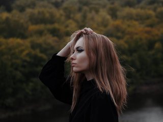 Erotikus videocsevegés ALYSSA_KASATKA