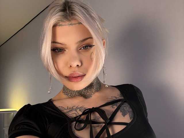 A profil fényképe Lisalovelyy