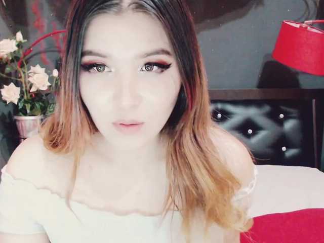 Fényképek LisaMoon777 Hey Hey Guys))) Welcome to Lisa Room)) Lets chat, Fun, and Make SOme NOISE!!!)