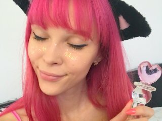 A profil fényképe LittleKitty69