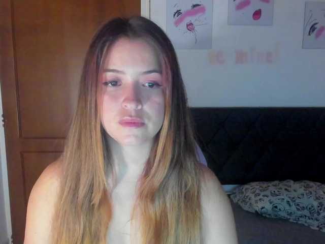 Fényképek littleDanni This little naughty girl, wants to explode in squirt and my favorite tips 33, 73, 103, 333 will help with it!! . blowjob