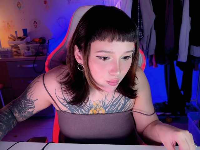 Sugárzási képernyőképek littlewetgirl