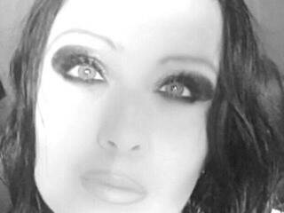 Erotikus videocsevegés xxxliyaxxx