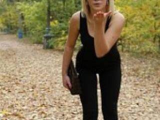 Erotikus videocsevegés lizafoxx