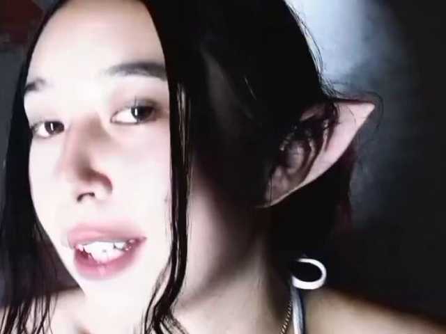 A profil fényképe lizzykawai