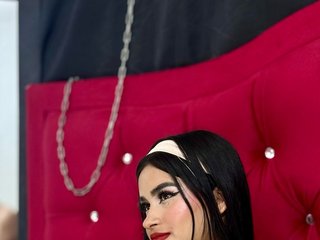 Erotikus videocsevegés LizzyLaBelle