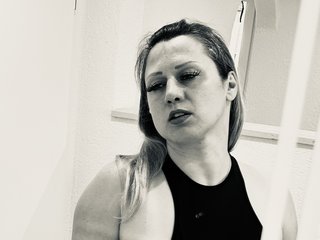 Erotikus videocsevegés Lola-Fleur69