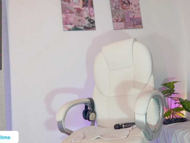 Sugárzási képernyőképek LolaLushme