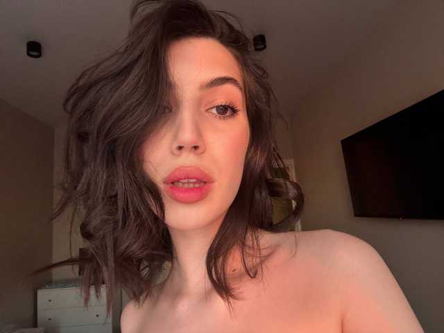 A profil fényképe LolaTeaseX