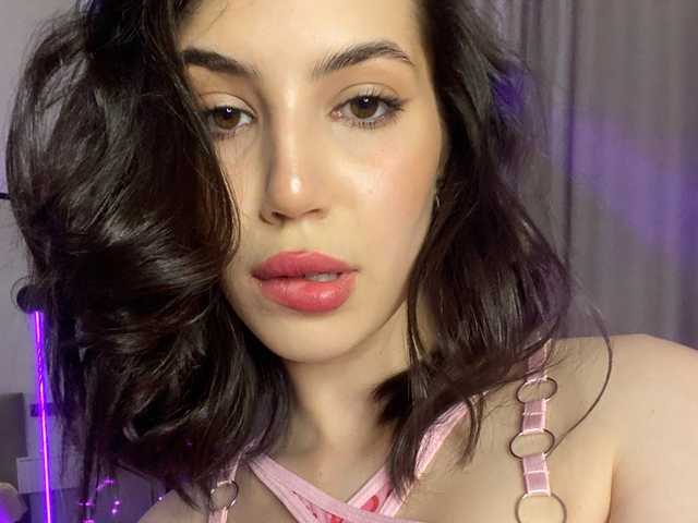 A profil fényképe LolaTeaseX