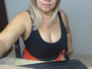 Erotikus videocsevegés LolytaWOMAN