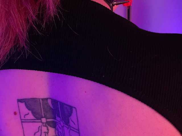 A profil fényképe LoraPalmer