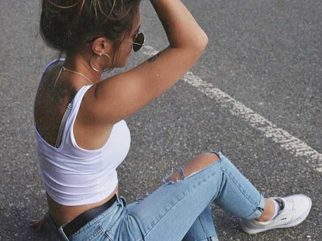 A profil fényképe _Mary_