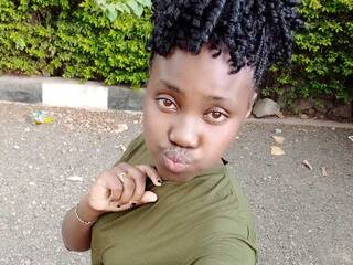 Erotikus videocsevegés lovelikethisone