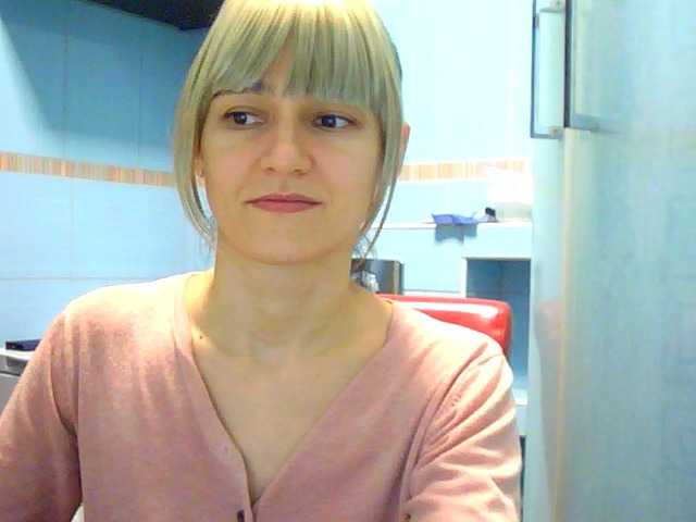 Sugárzási képernyőképek LovelyBlond