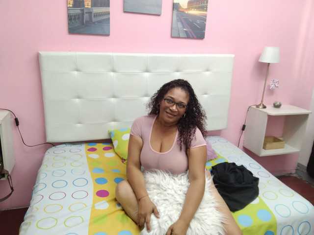 A profil fényképe lucerosweet01