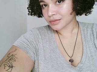 Erotikus videocsevegés Lucia-Stone71