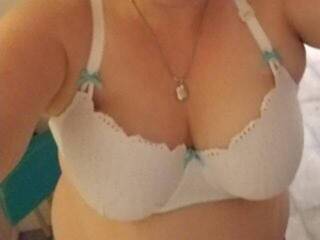 Erotikus videocsevegés luckyjnl