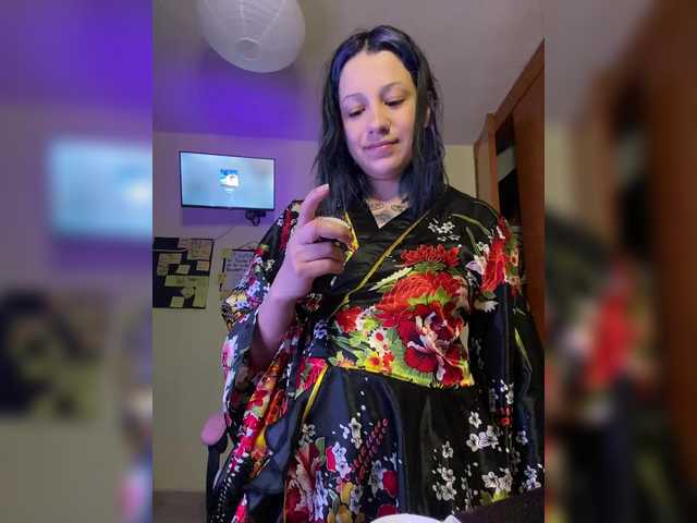 Sugárzási képernyőképek Lucybluish