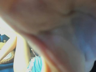 Erotikus videocsevegés LucyLips