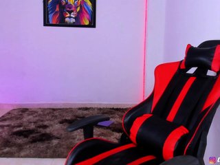 Erotikus videocsevegés Lucyy-Rose