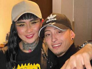 Erotikus videocsevegés LucyyTiago