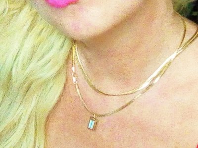 A profil fényképe LuMILLION