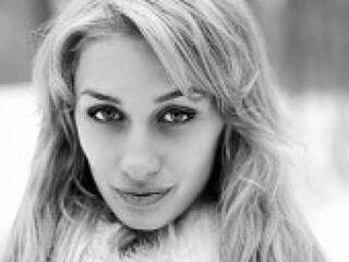 Erotikus videocsevegés lukkyli