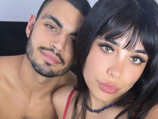 Erotikus videocsevegés latinuycouple