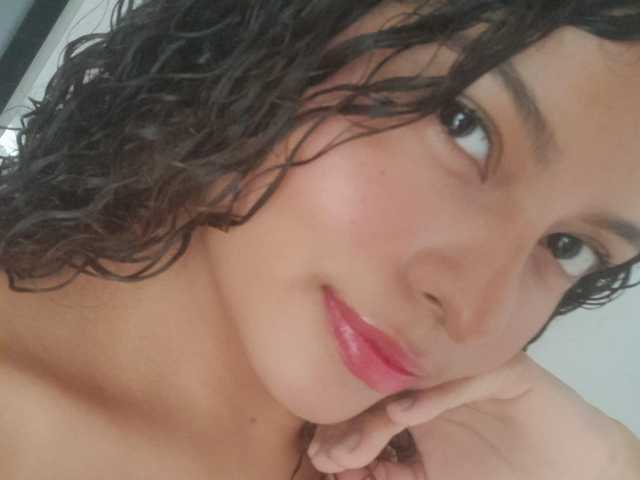 A profil fényképe LuluPeach069