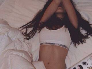 Erotikus videocsevegés Luna29a