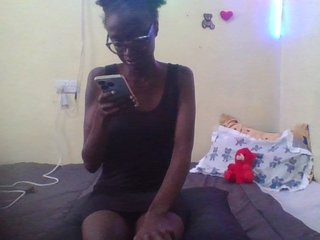 Erotikus videocsevegés LunaAdut