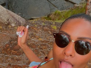 Erotikus videocsevegés lunabblatinaa