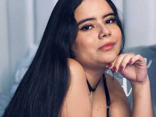 Erotikus videocsevegés LunaRullet