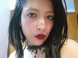 A profil fényképe lunasquirt