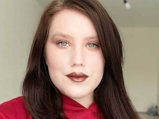 Erotikus videocsevegés LusciousLady