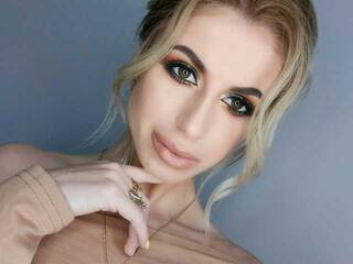 Erotikus videocsevegés LusiMe