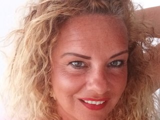 Erotikus videocsevegés Lussyanna