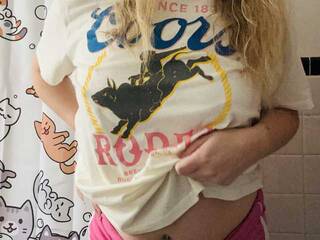 Erotikus videocsevegés LustyLayla0x