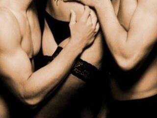 Erotikus videocsevegés LuxuryDoll18