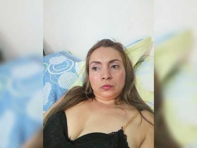 Fényképek luzysex Love today 40 tokens naked breasts with oil