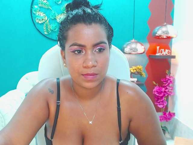 Fényképek lya-roses show ass [35 tokens left] #latina #bigboobs #young #dirty #bigass