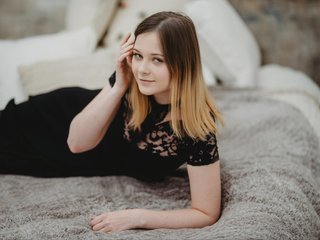 Erotikus videocsevegés LydiaAngel