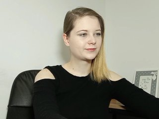 Erotikus videocsevegés LydiaAngel