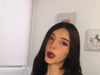 Erotikus videocsevegés Mad-licia