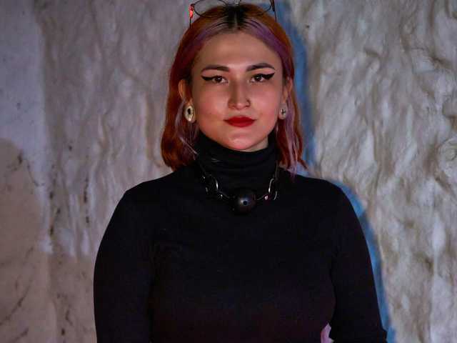 A profil fényképe madame-ibby