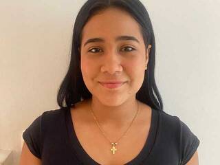 Erotikus videocsevegés MaddiMartinez