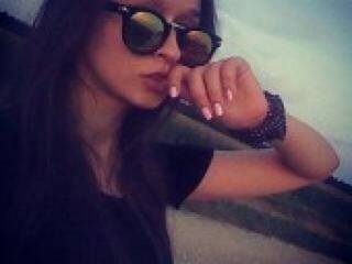 Erotikus videocsevegés maddinaa